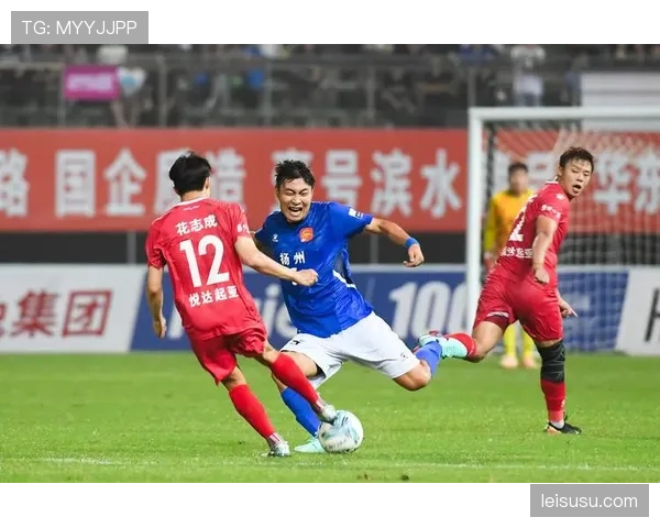 特写:赛季最后一战失利后,公牛队更衣室内长达半小时无人离开