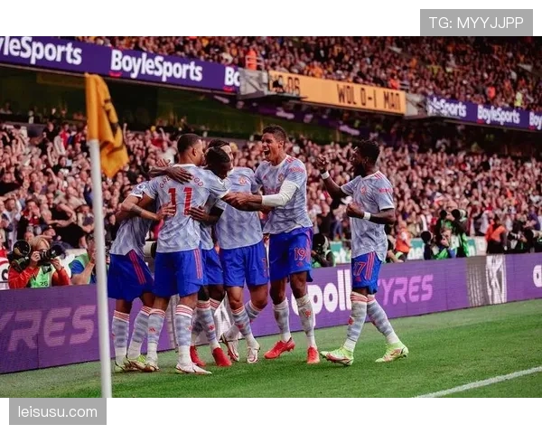 西汉姆联4-0狼队，保级大战中取得关键胜利